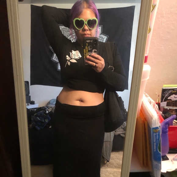 Meet Your Posher! - Picture 7 of 8